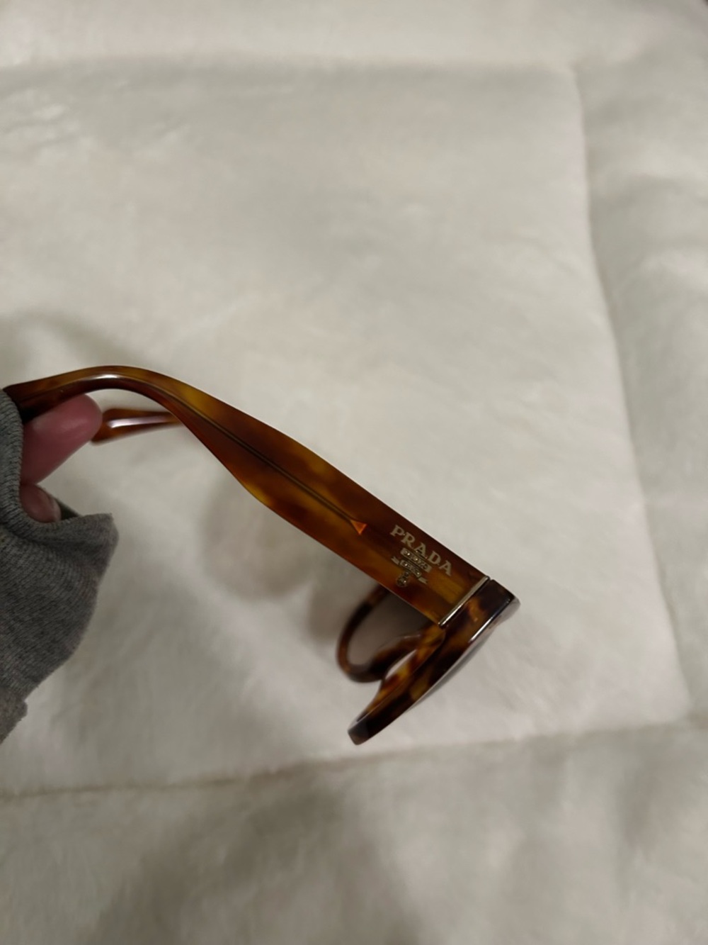 Prada Tortoiseshell Cat-Eye Sunglasses with Brown Gradient Lenses - Picture 4 of 13